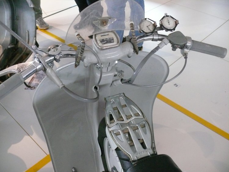 2019-alpencustomshow_P1190945-k.jpg (image/jpeg)